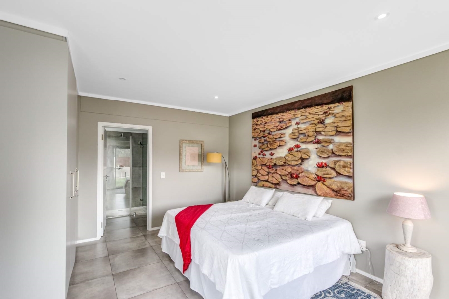 3 Bedroom Property for Sale in Simola Western Cape